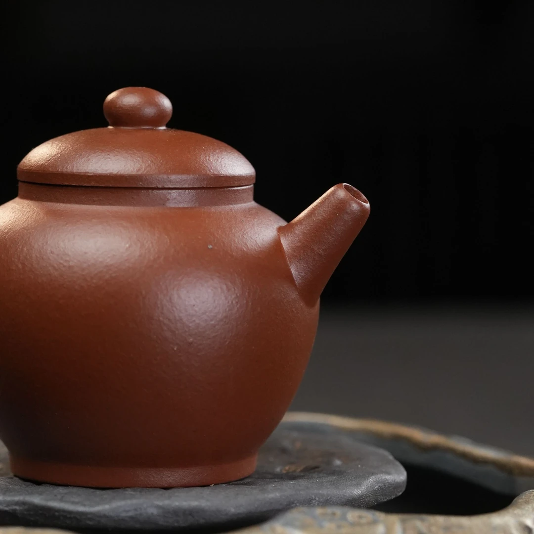 "Julu Zhu" (Giant Wheel Pearl) Yixing Teapot – 70cc, Full-Handmade with Small Kiln Zhu Ni, No Base Mark