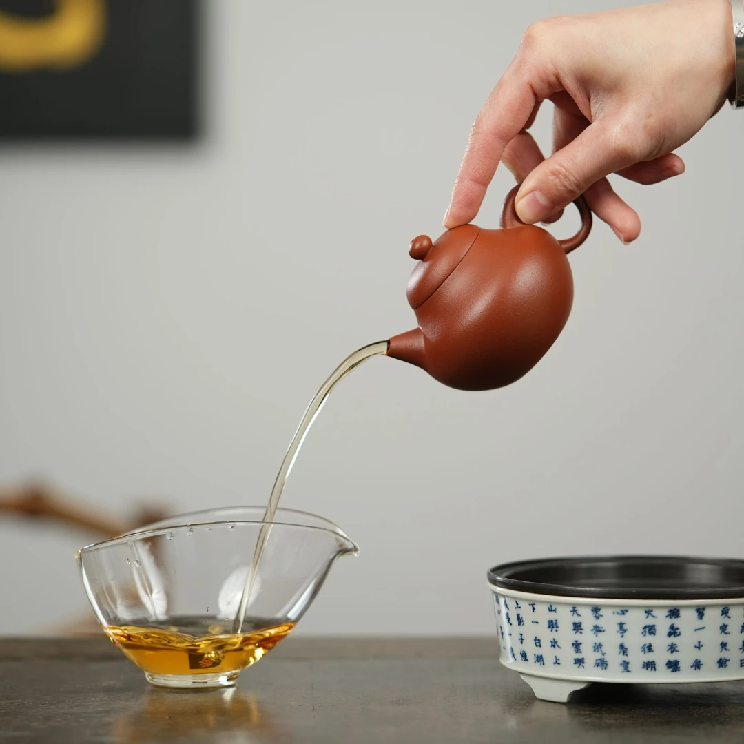 "Wen Dan" Yixing Teapot – 130cc, Semi-Handmade with Raw Zhu Ni Clay, Small Coal-Kiln Fired by Artisan Ding Kairong