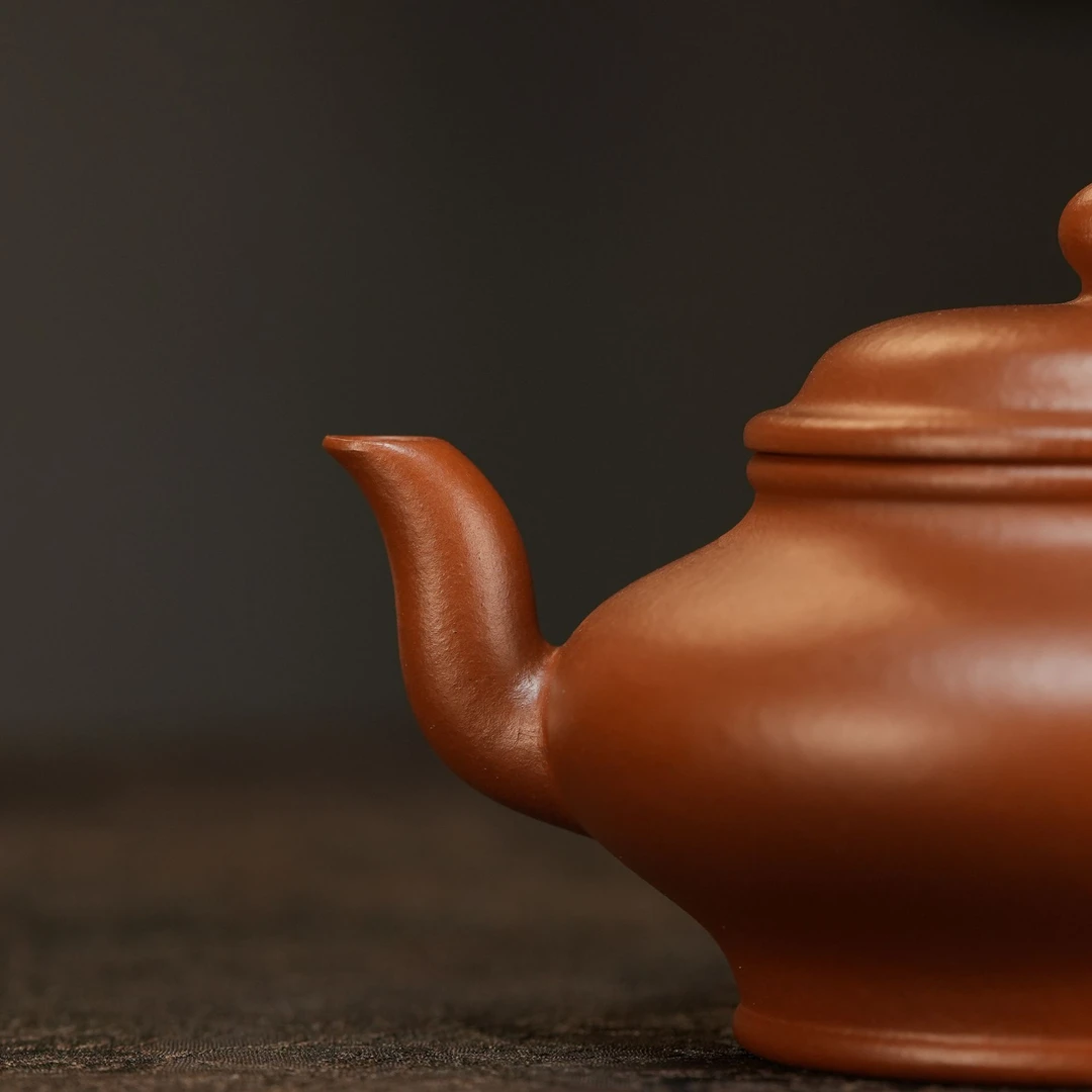 "Ma’s Xu Bian" Yixing Teapot – 110cc, Semi-Handmade in Xiaomeiyao Zhuni by Fang Yang