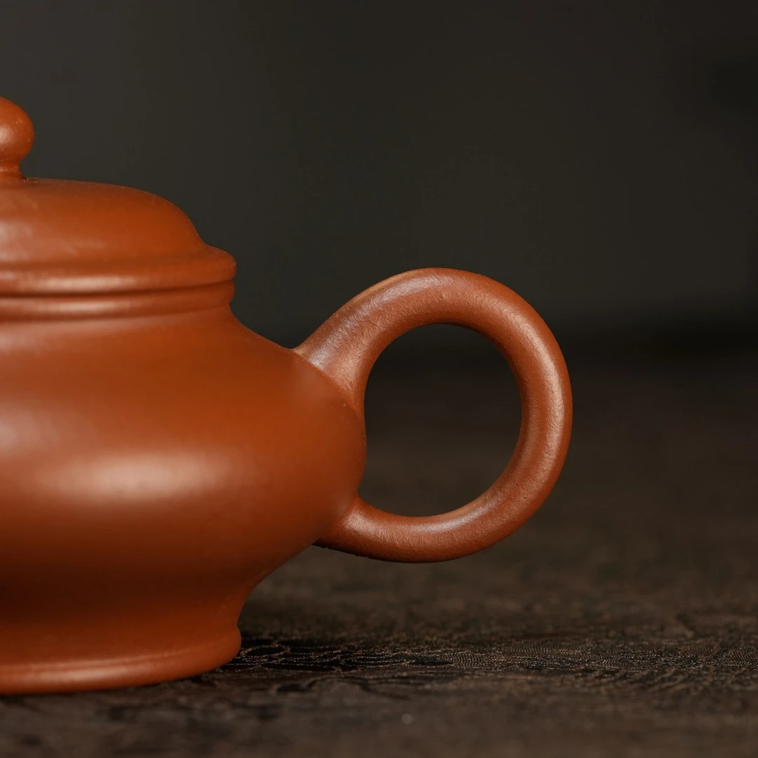 "Ma’s Xu Bian" Yixing Teapot – 110cc, Semi-Handmade in Xiaomeiyao Zhuni by Fang Yang