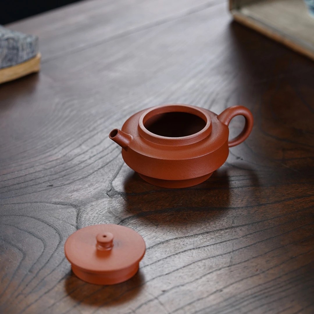 "Bian Shi" (Flat Stone) Yixing Teapot – 120cc, Semi-Handmade Small Coal Kiln Zhuni by Zhang Lin