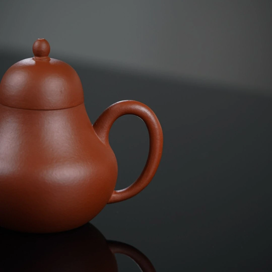 "Si Ting" Yixing Teapot – 120cc, Semi-Handmade Small Coal Kiln Zhuni by Yuan Qun
