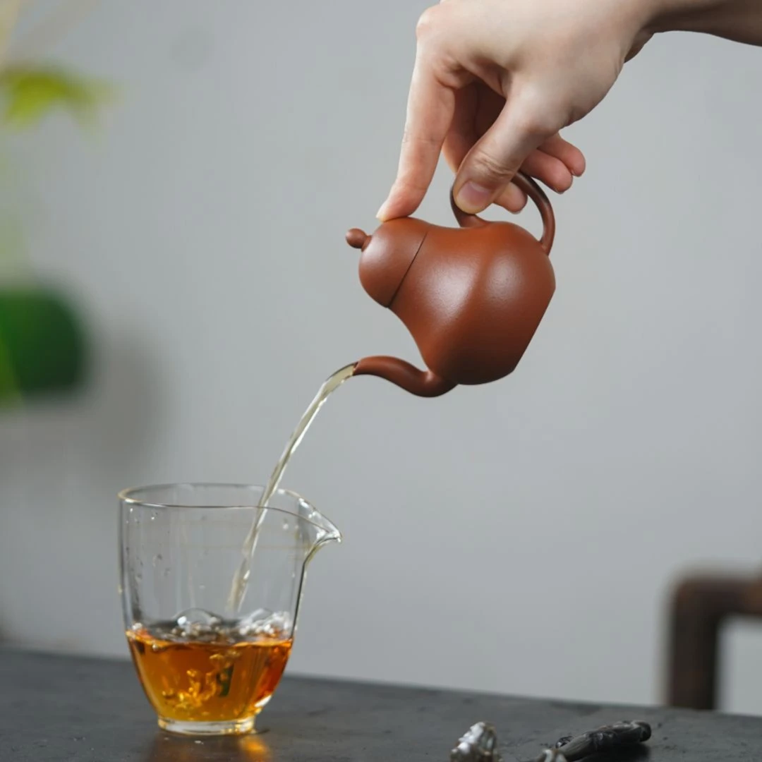 "Si Ting" Yixing Teapot – 120cc, Semi-Handmade Small Coal Kiln Zhuni by Yuan Qun