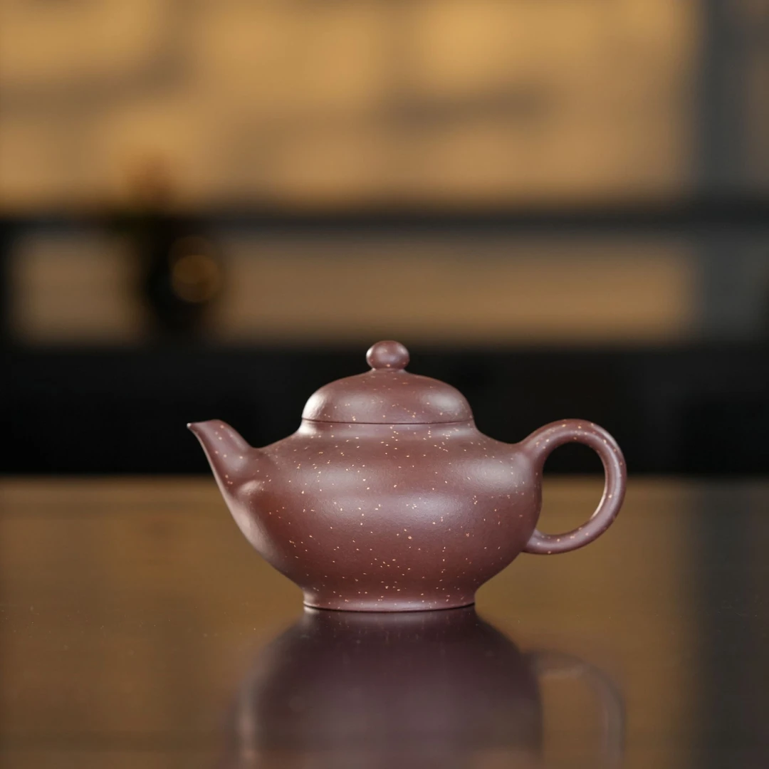 "Huaying" Yixing Teapot – 150cc, Semi-Handmade with Huanglongshan Purple Clay by Wu Junxian