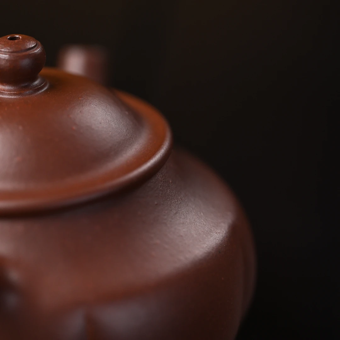"Rufan Two-Style" Yixing Teapot – 150cc, Fully Handmade with Huanglongshan Zini by Xu Lihua