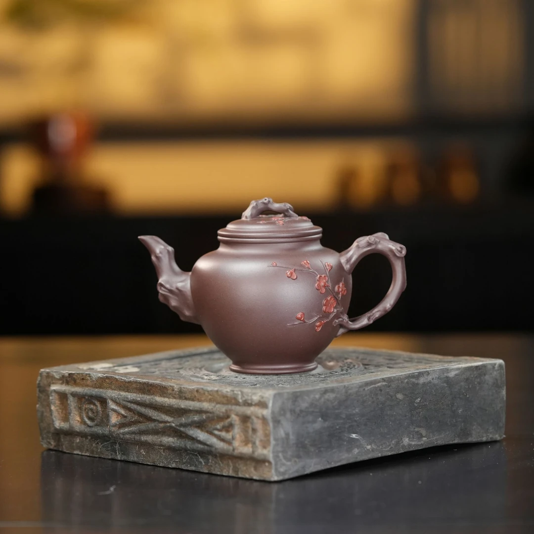 "Bao Chun" (Spring Messenger) Yixing Teapot – 200cc, Semi-Handmade with Huanglongshan Original Zi Ni Clay, by Artisan Yuan Qun