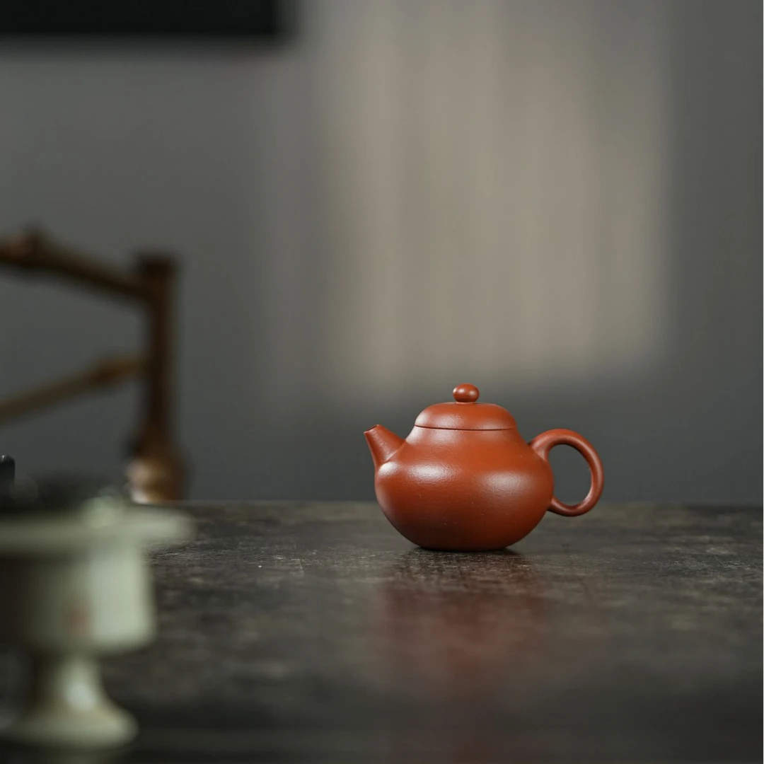 "Wen Dan" Yixing Teapot – 130cc, Semi-Handmade with Raw Zhu Ni Clay, Small Coal-Kiln Fired by Artisan Ding Kairong