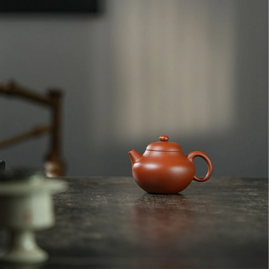 "Wen Dan" Yixing Teapot – 130cc, Semi-Handmade with Raw Zhu Ni Clay, Small Coal-Kiln Fired by Artisan Ding Kairong