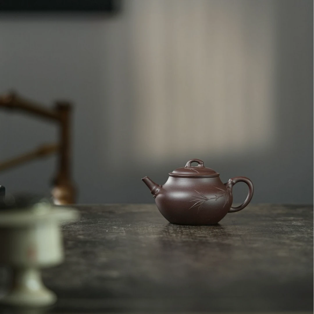 "Fu Zhu" (Blessed Bamboo) Yixing Teapot – 140cc, Semi-Handmade with Huanglongshan Purple Clay by Yuan Qun