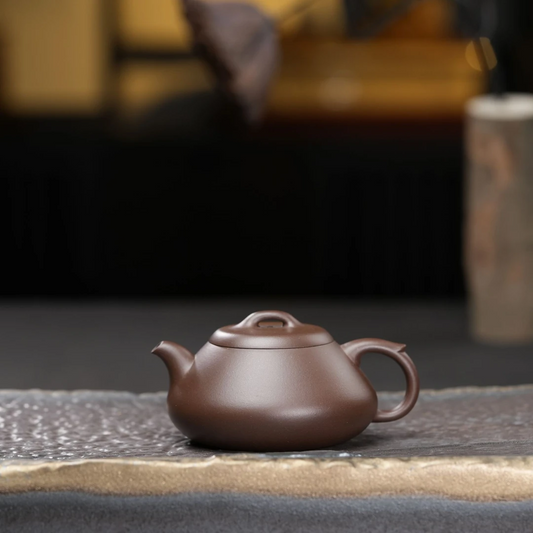 "Chi Chu" (Hesitation) Yixing Teapot – 130cc, Semi-Handmade with Huanglongshan Purple Clay by Lu Tao