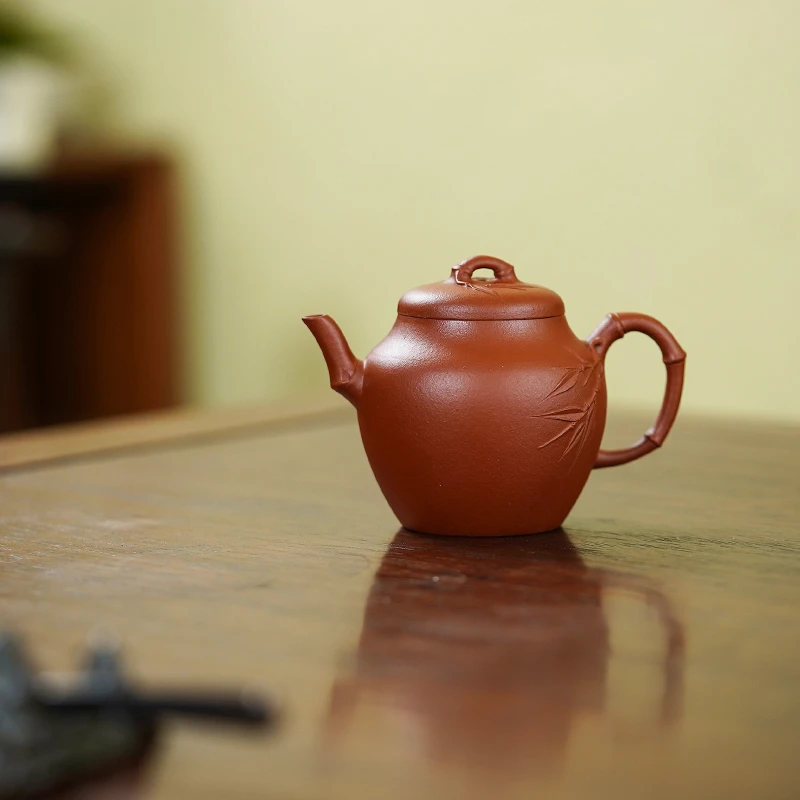 "Lu Hua · Bamboo" Yixing Teapot – Zhu Ni Red Clay, 130cc, Semi-Handmade by Folk Artist Yuan Qun