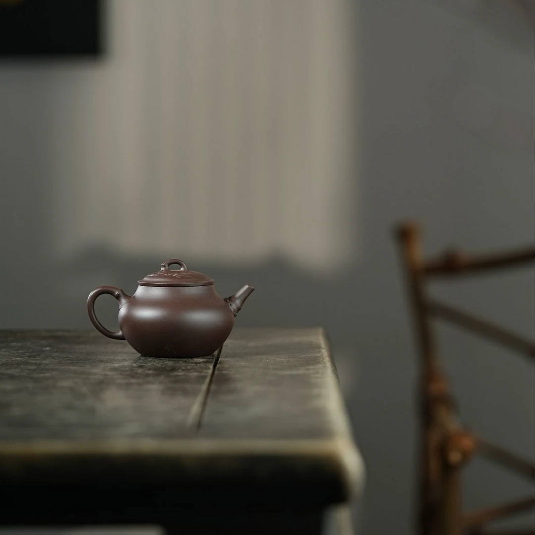 "Fu Zhu" (Blessed Bamboo) Yixing Teapot – 140cc, Semi-Handmade with Huanglongshan Purple Clay by Yuan Qun