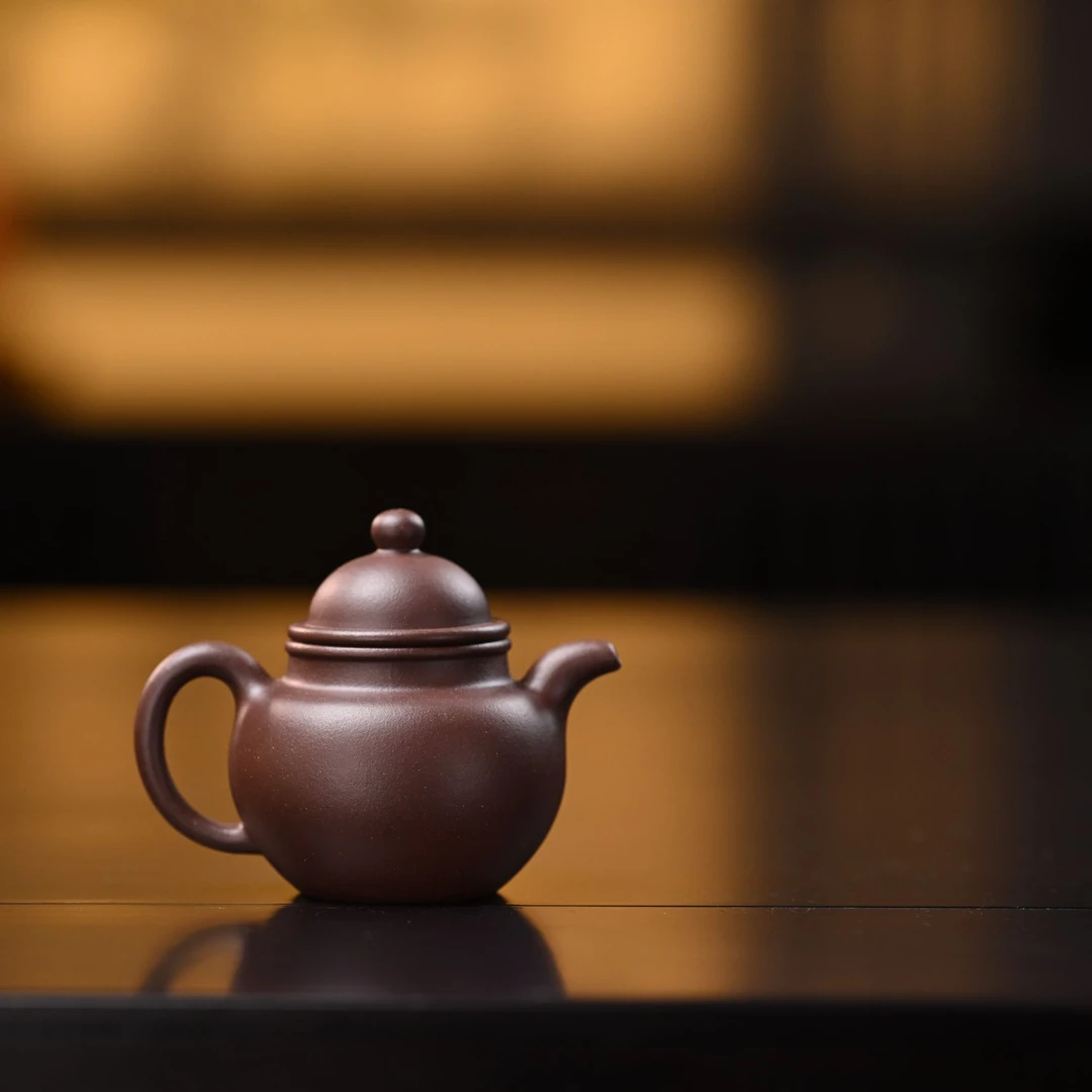 "Xiao Shouzhen Duo Qiu" (Small Shouzhen Sphere Teapot) – 80cc, Fully Handmade Yixing Teapot with Huanglongshan Original Zi Ni Clay, by Artisan Yuan Gaopeng