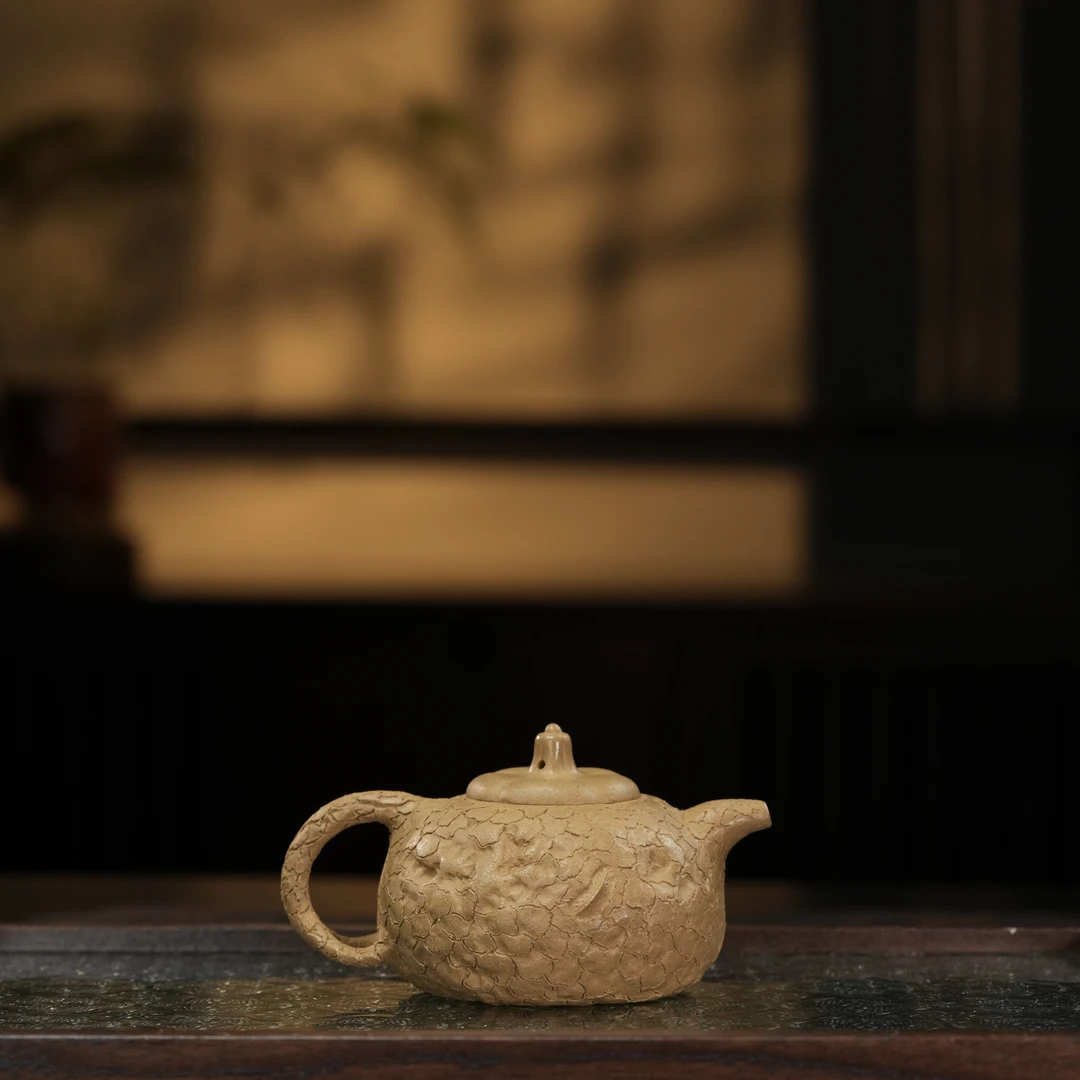 "Yin Long Gong Chun" (Hidden Dragon Offering Spring) Yixing Teapot – 150cc, Semi-Handmade with Huanglongshan Duan Ni Clay, by Artisan Zhang Lei