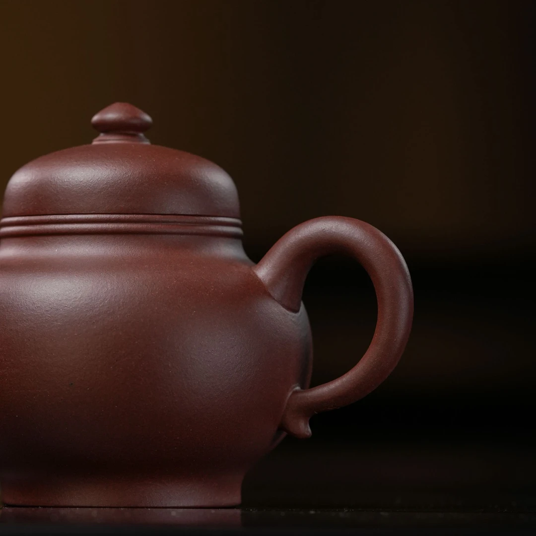 "Yun Lu" (Cloud Cottage) Yixing Teapot – 200cc, Semi-Handmade with Huanglongshan Original Qing Shui Ni Clay, by Artisan Jiang Chengqiong