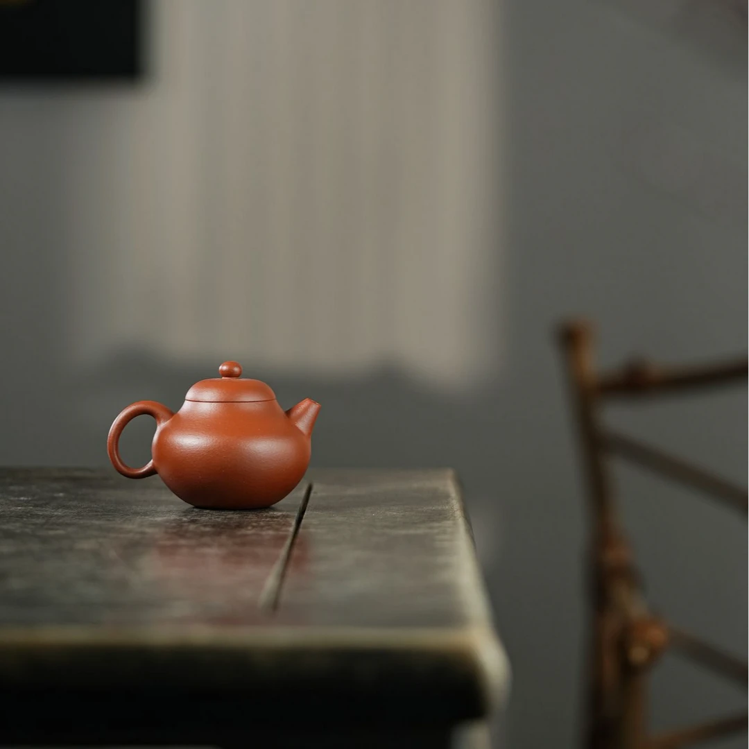 "Wen Dan" Yixing Teapot – 130cc, Semi-Handmade with Raw Zhu Ni Clay, Small Coal-Kiln Fired by Artisan Ding Kairong