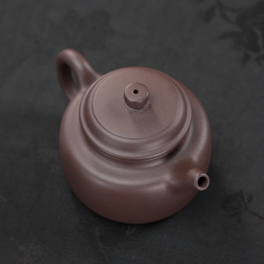 "Da Heng De Zhong" (Great Virtue Bell) Yixing Teapot – 180cc, Semi-Handmade with Huanglongshan Original Zi Ni Clay, by Artisan Wu Qing