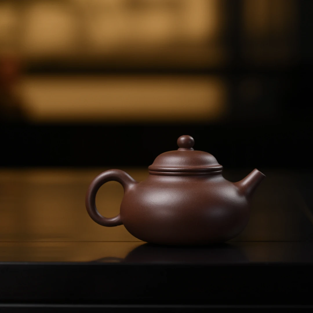 "Rong Tian" (Embracing Heaven) Yixing Teapot – 200cc, Semi-Handmade with Huanglongshan Original Zi Ni Clay, by Artisan Wang Xiaoqin
