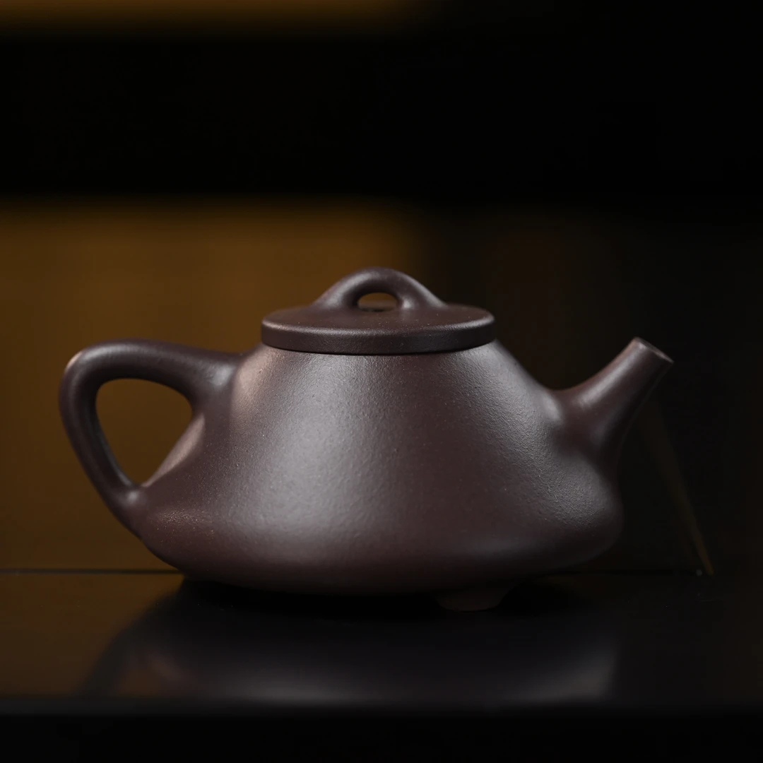 "Zi Zhi Stone Gourd" 180cc Huanglong Mountain Original Clay Teapot - Semi-Handmade Yixing Purple Clay Pot