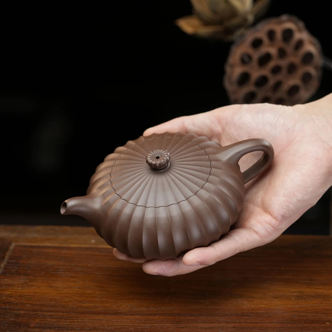 "Wei Song" (Ode of Serenity) Yixing Teapot – 280cc, Semi-Handmade with Huanglongshan Original Zi Ni Clay, by Artisan Wu Meiqun