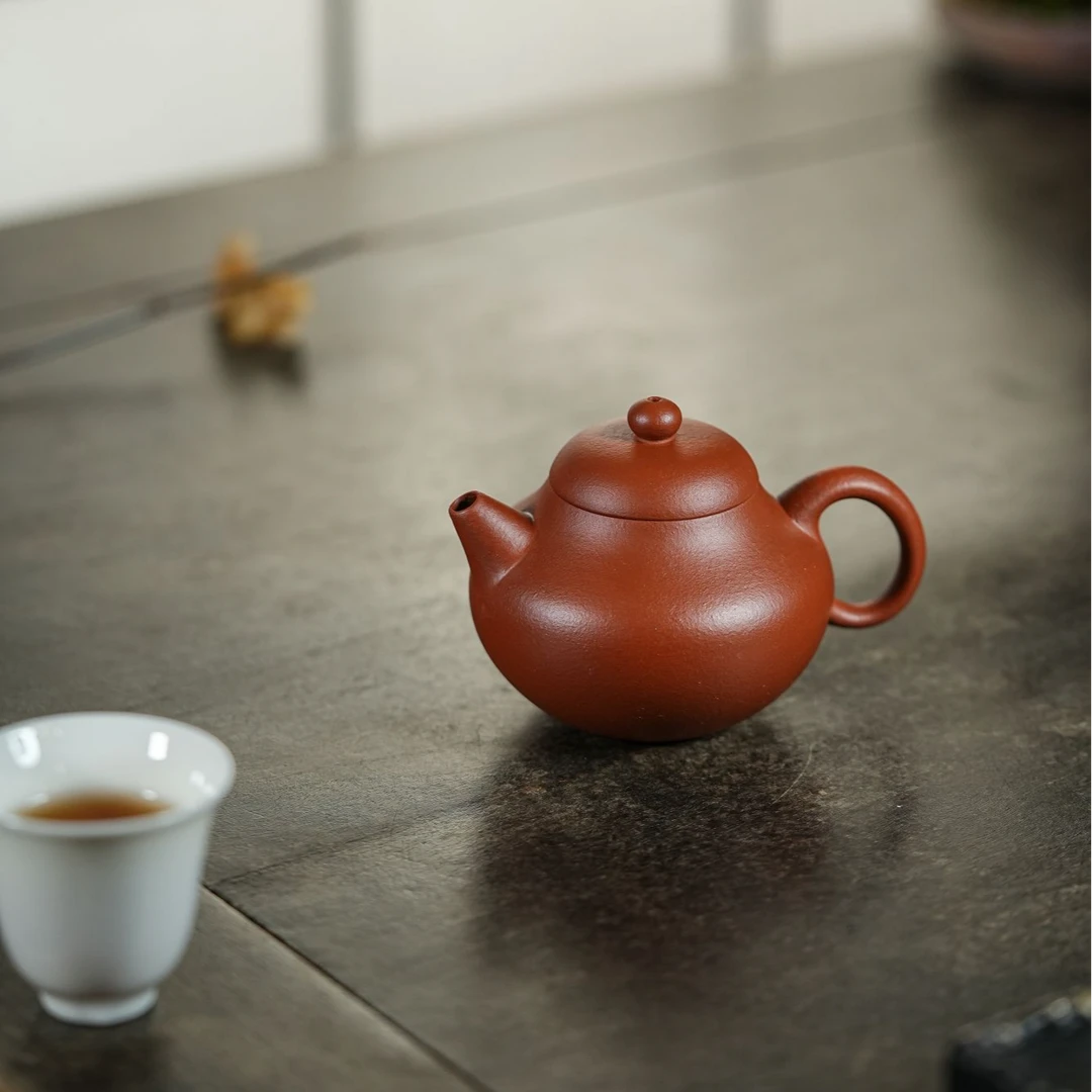 "Wen Dan" Yixing Teapot – 130cc, Semi-Handmade with Raw Zhu Ni Clay, Small Coal-Kiln Fired by Artisan Ding Kairong