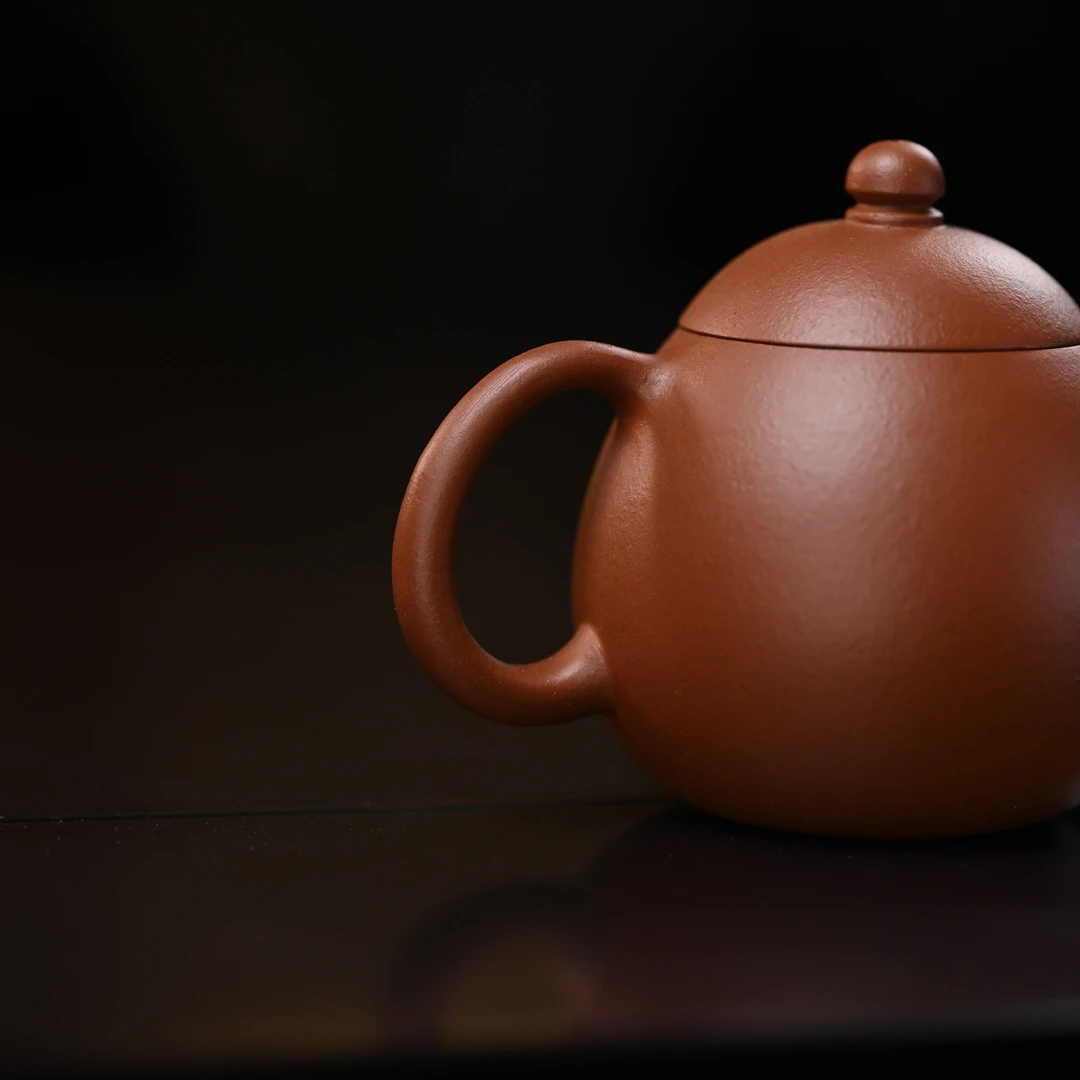 "Long Dan" 150cc Raw Sand Zhu Ni Teapot – Semi-Handmade Yixing Purple Clay Teapot by Artist Zhou Hongzhen – Small Coal Kiln Firing Traditional Teacup