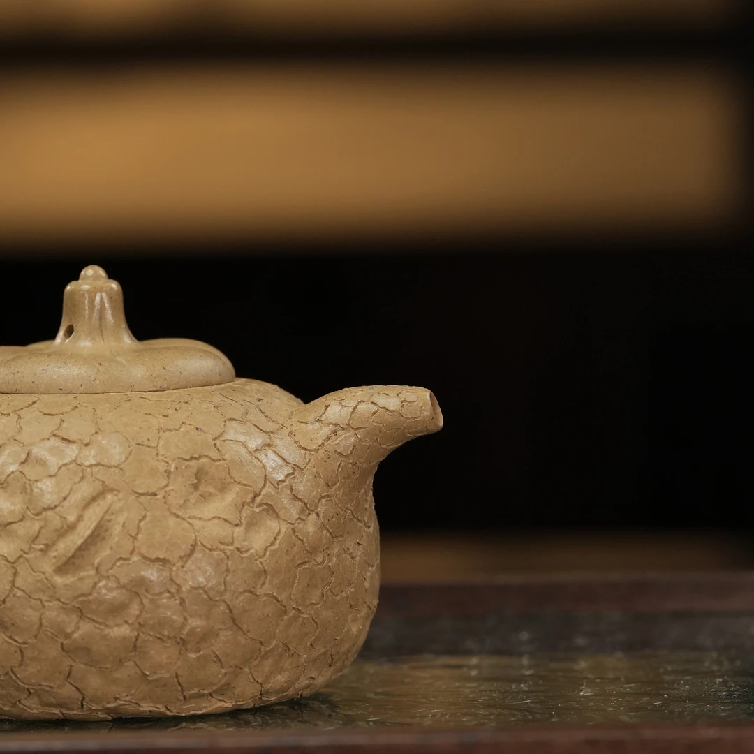 "Yin Long Gong Chun" (Hidden Dragon Offering Spring) Yixing Teapot – 150cc, Semi-Handmade with Huanglongshan Duan Ni Clay, by Artisan Zhang Lei