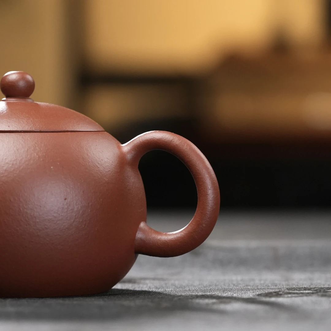 "Xi Shi" Yixing Teapot – Under 200cc Semi-Handmade Zhu Ni (Red Clay), Plain Finish, by Folk Artist Lu Meiping
