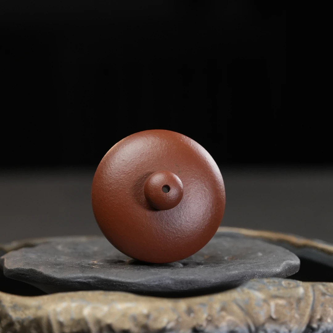 "Julu Zhu" (Giant Wheel Pearl) Yixing Teapot – 70cc, Full-Handmade with Small Kiln Zhu Ni, No Base Mark