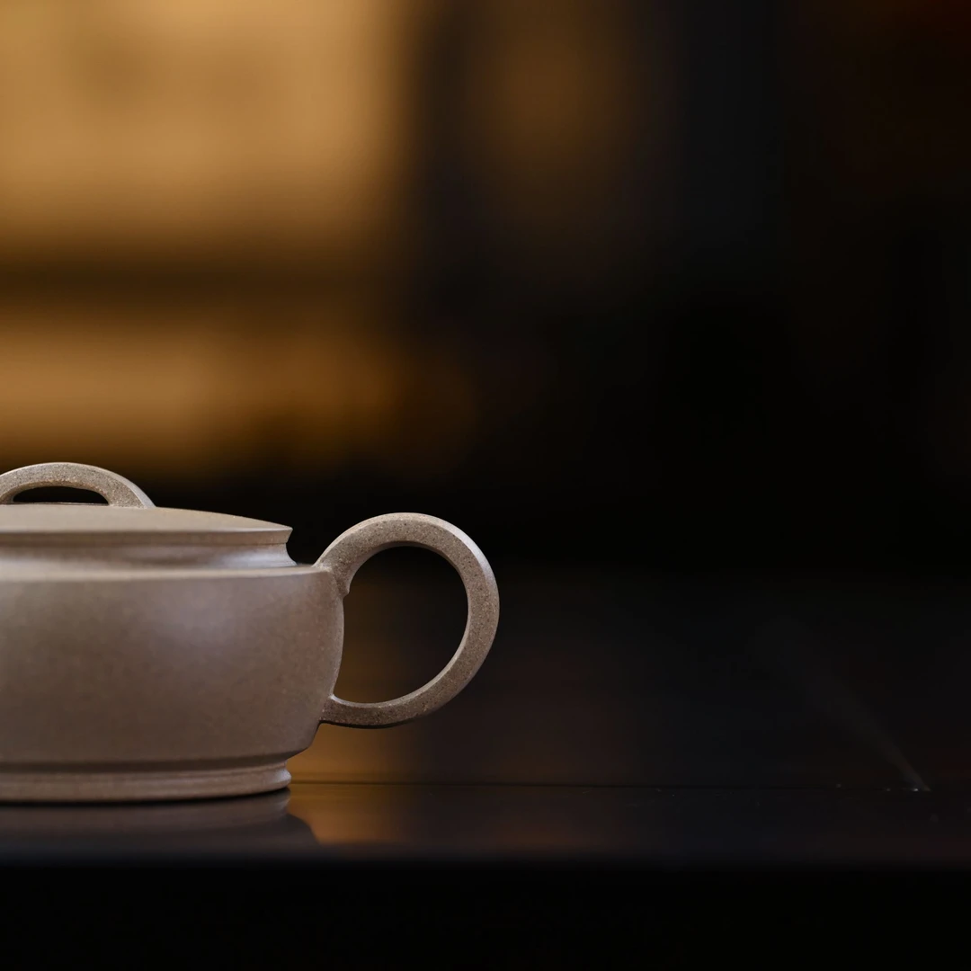 "Da Yun Han Wa" (Great Essence Han-Tile Style) Yixing Teapot – 170cc, Semi-Handmade with Huanglongshan Duan Ni Clay, by Artisan Bao Yaqin