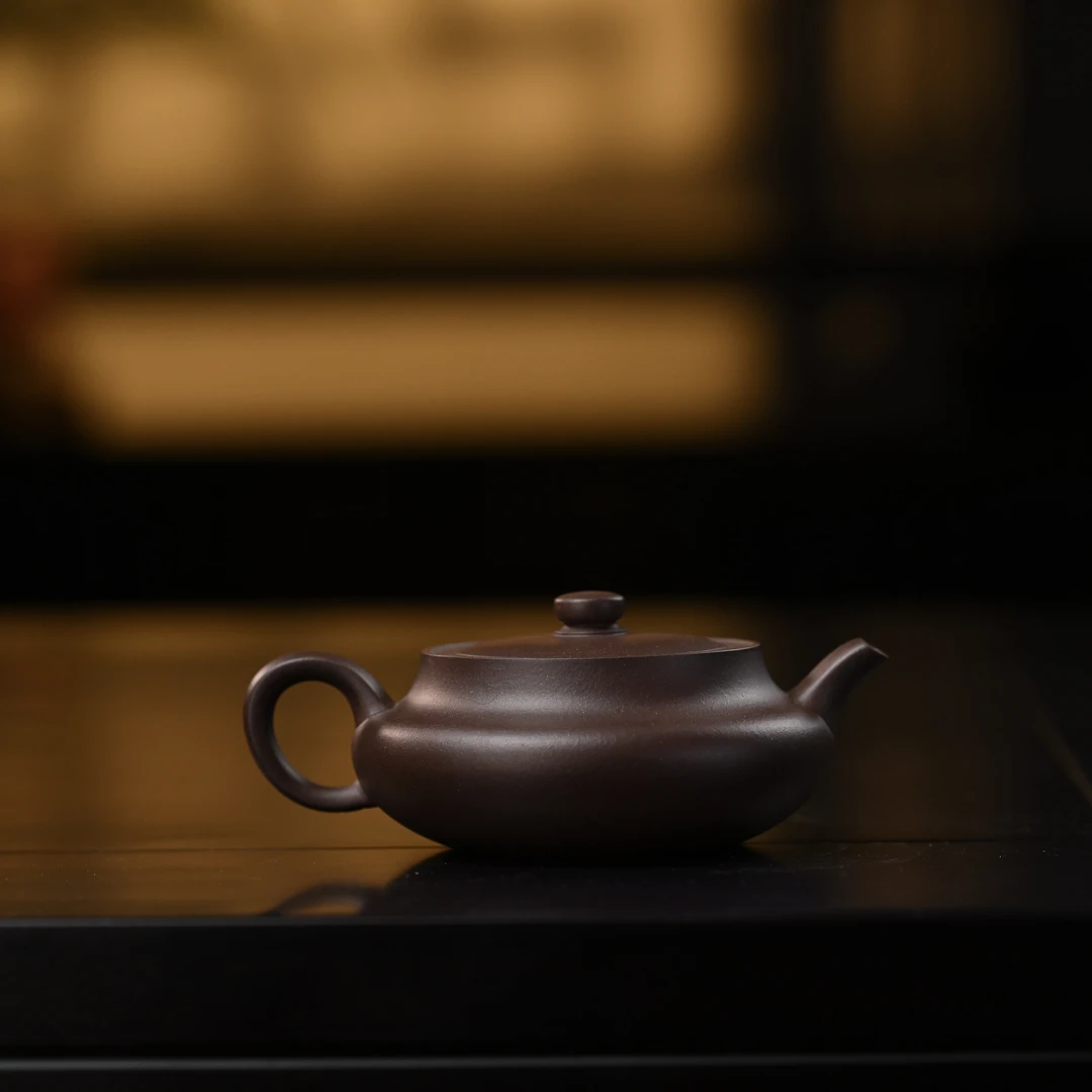 "Sang Pan" (Altar Base) Yixing Teapot – 180cc, Semi-Handmade with Huanglongshan Purple Clay by Zhang Shunying