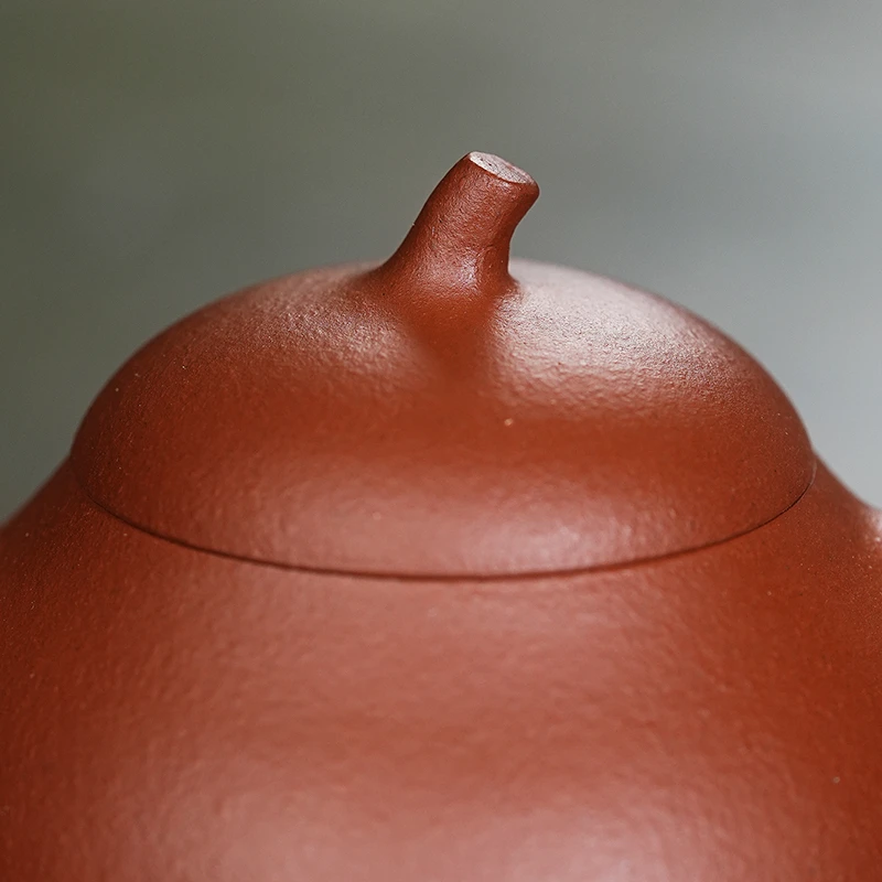 "Qie Duan" (Eggplant Section) Yixing Teapot – 90cc, Semi-Handmade with Raw Zhu Ni Clay, Small Coal-Kiln Fired by Artisan Jiang Qin