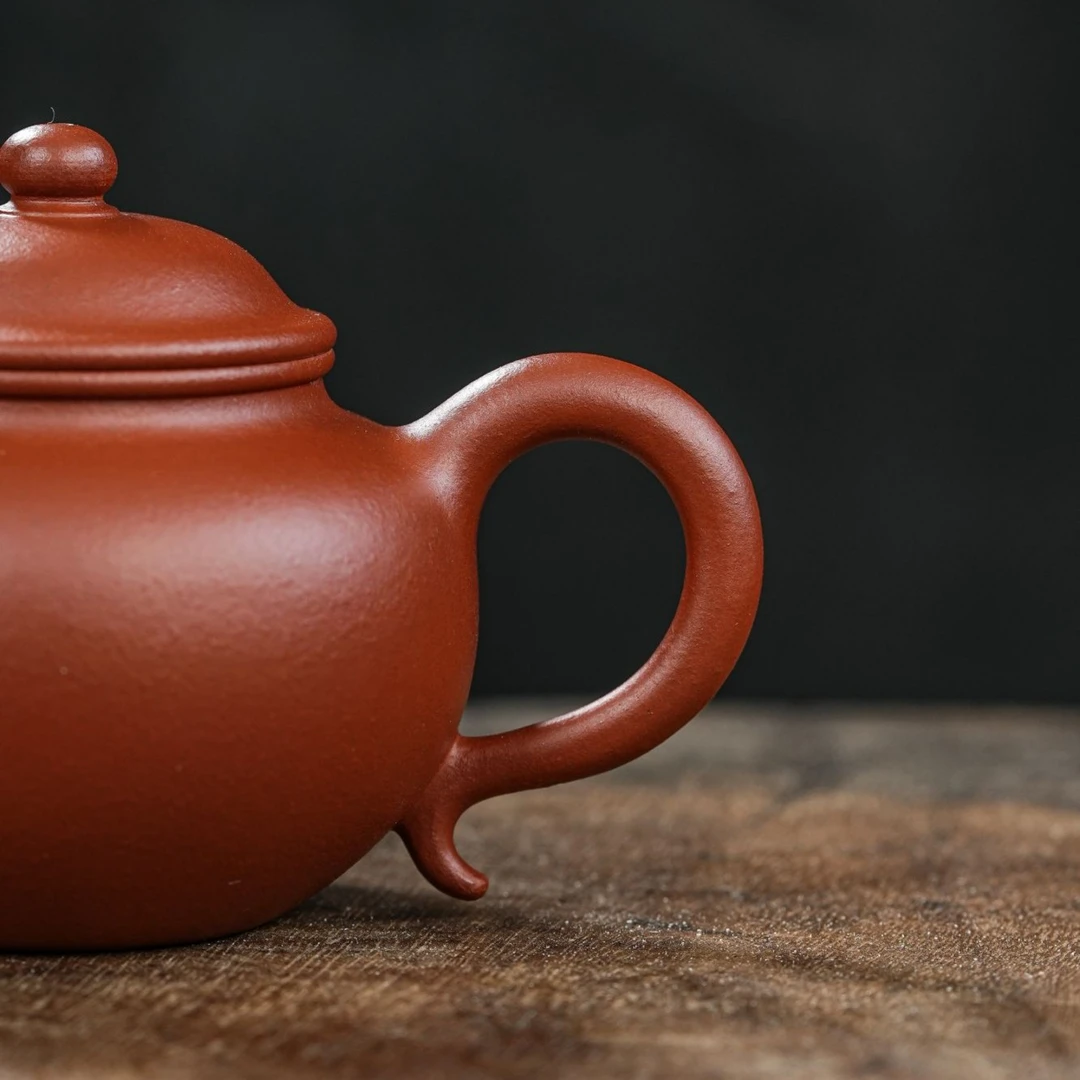 "Lian Zi" (Lotus Seed) Yixing Teapot – 90cc, Semi-Handmade with Small Kiln Zhu Ni by Liu Li