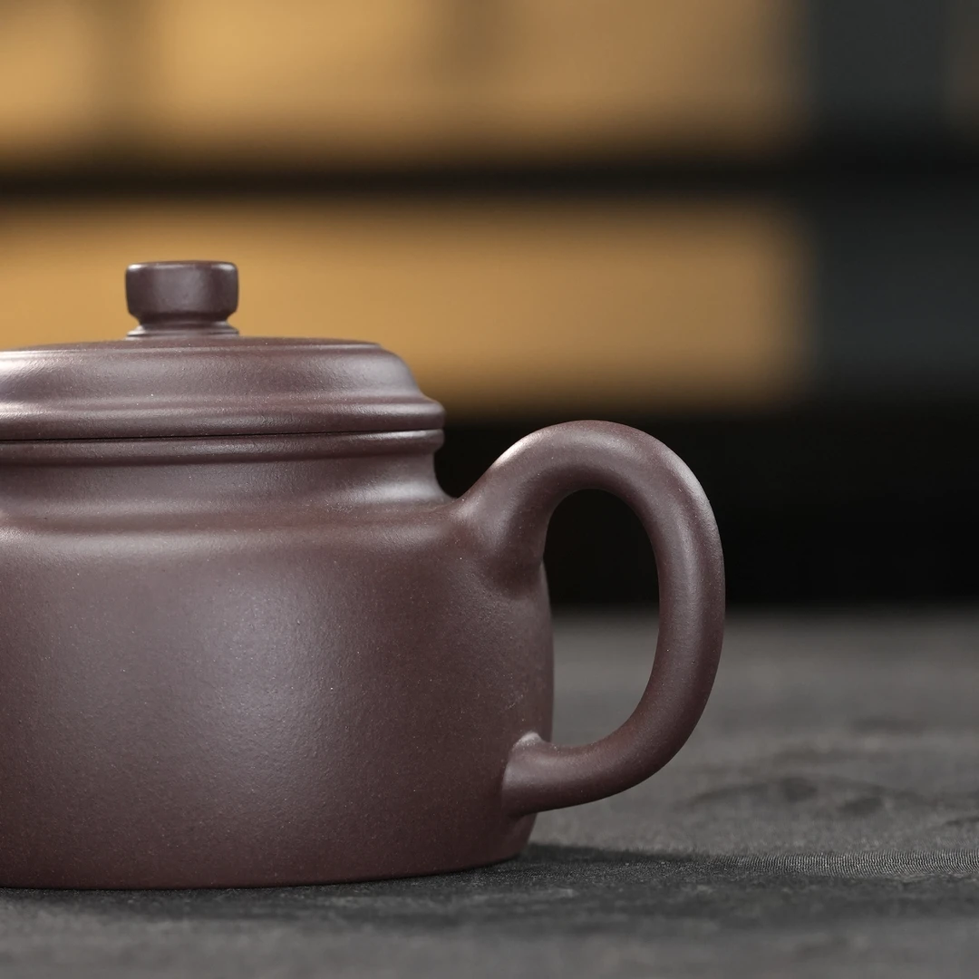 "Da Heng De Zhong" (Great Virtue Bell) Yixing Teapot – 180cc, Semi-Handmade with Huanglongshan Original Zi Ni Clay, by Artisan Wu Qing