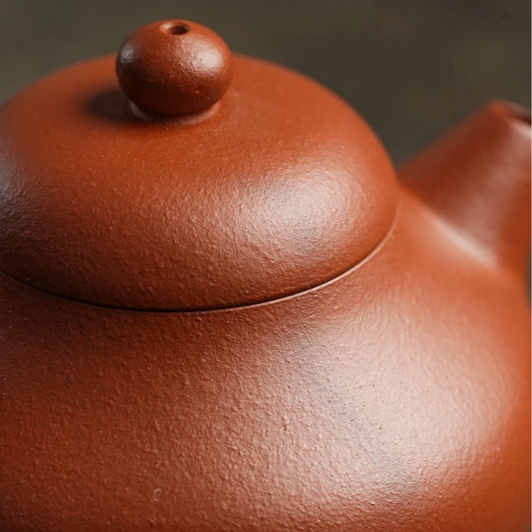 "Wen Dan" Yixing Teapot – 130cc, Semi-Handmade with Raw Zhu Ni Clay, Small Coal-Kiln Fired by Artisan Ding Kairong