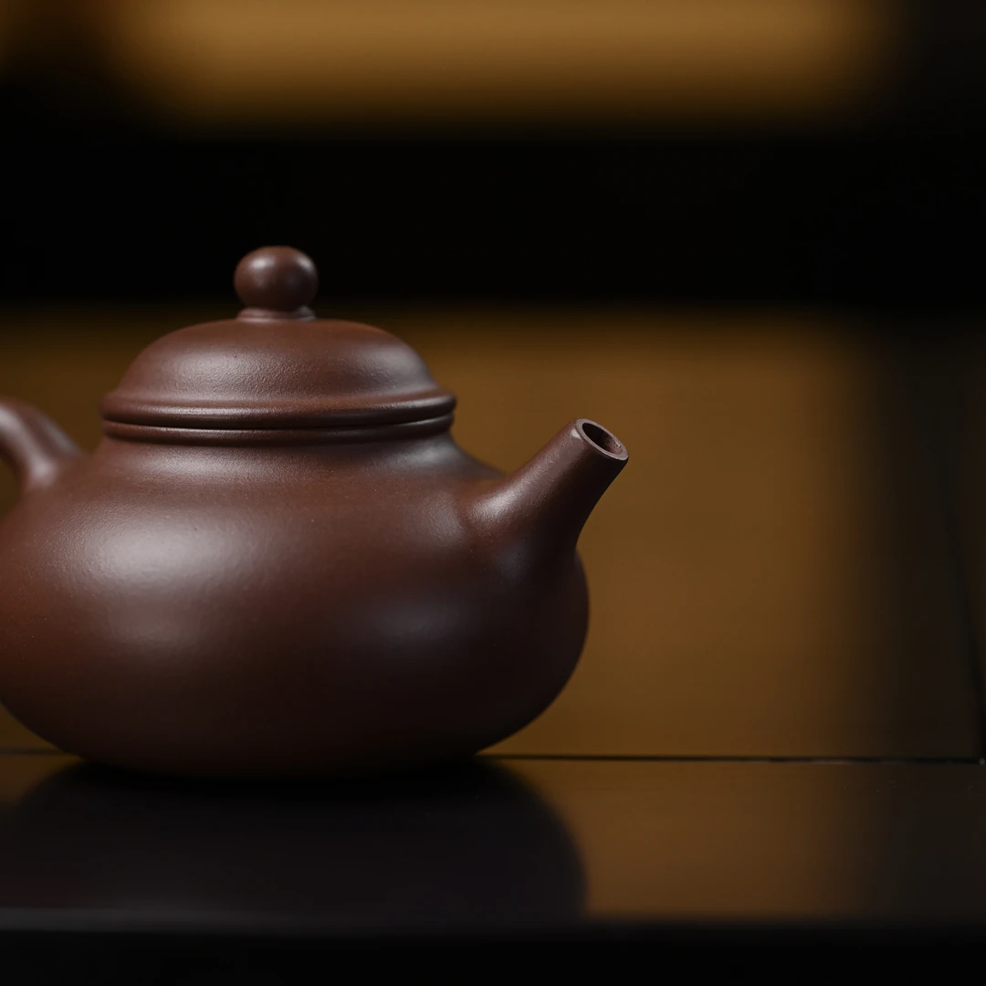 "Rong Tian" (Embracing Heaven) Yixing Teapot – 200cc, Semi-Handmade with Huanglongshan Original Zi Ni Clay, by Artisan Wang Xiaoqin