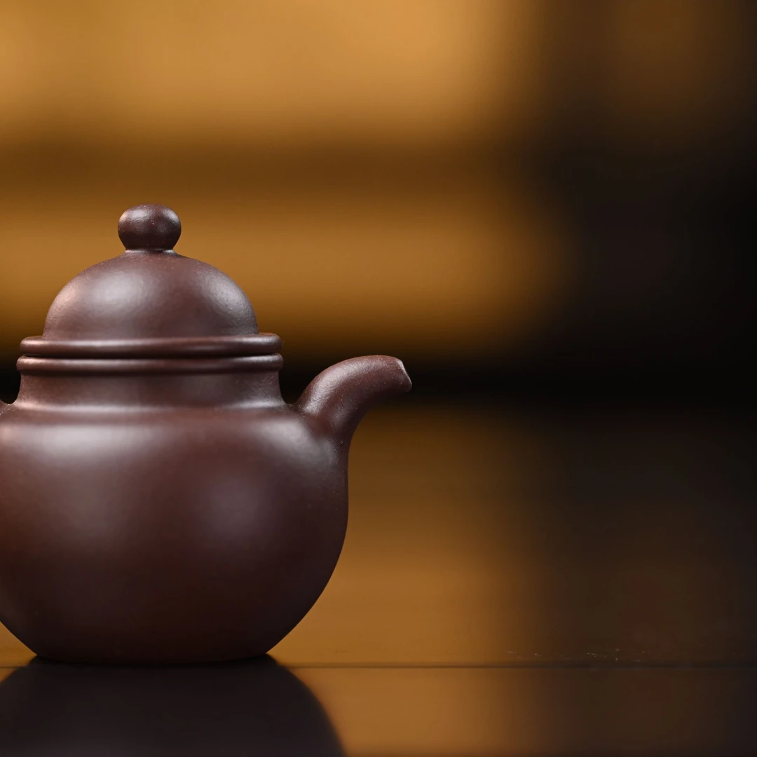 "Xiao Shouzhen Duo Qiu" (Small Shouzhen Sphere Teapot) – 80cc, Fully Handmade Yixing Teapot with Huanglongshan Original Zi Ni Clay, by Artisan Yuan Gaopeng
