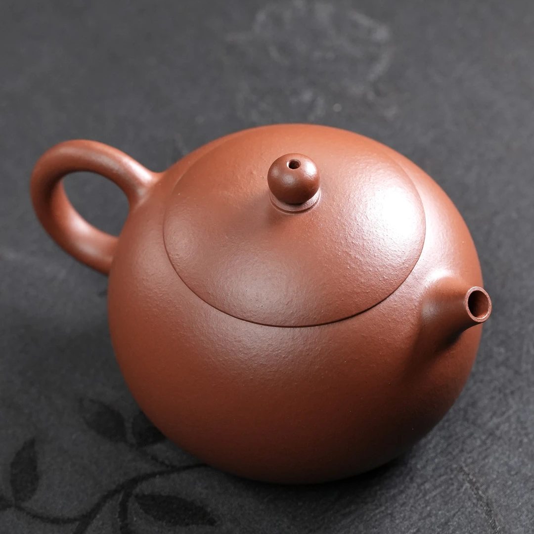 "Xi Shi" Yixing Teapot – Under 200cc Semi-Handmade Zhu Ni (Red Clay), Plain Finish, by Folk Artist Lu Meiping