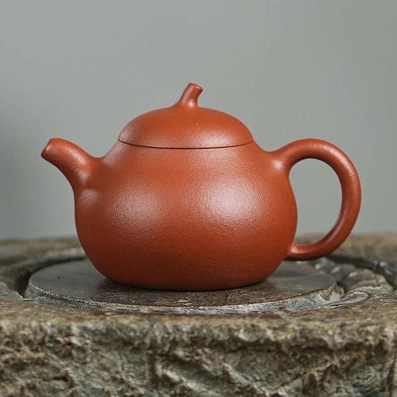 "Qie Duan" (Eggplant Section) Yixing Teapot – 90cc, Semi-Handmade with Raw Zhu Ni Clay, Small Coal-Kiln Fired by Artisan Jiang Qin