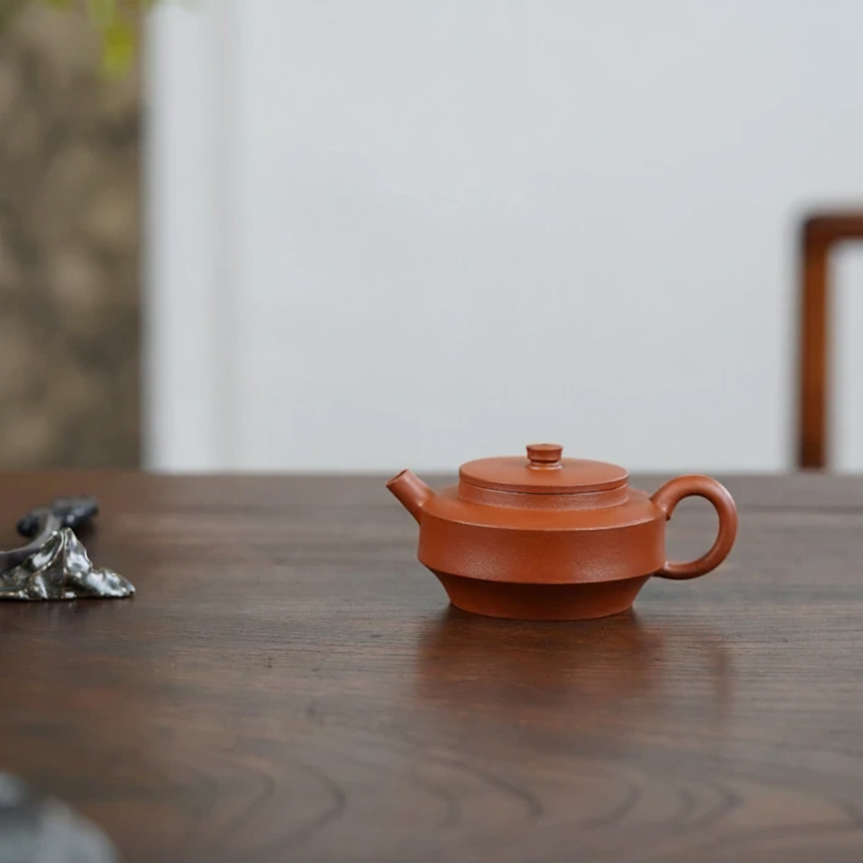 "Bian Shi" (Flat Stone) Yixing Teapot – 120cc, Semi-Handmade Small Coal Kiln Zhuni by Zhang Lin